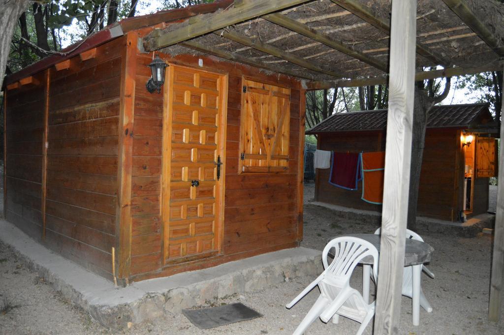 Cabañas Camping Sierra de Peñascosa Exterior foto